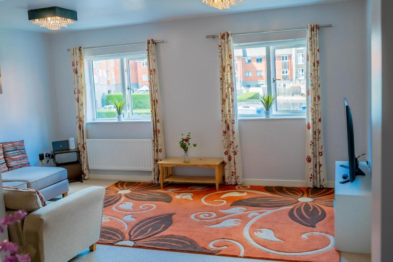 Millward Homes Блетчлі Екстер'єр фото